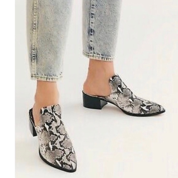 SOLD - Picture 3 of 7